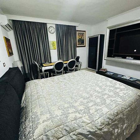 Amo Tower Tirana Center Apartment Ngoại thất bức ảnh
