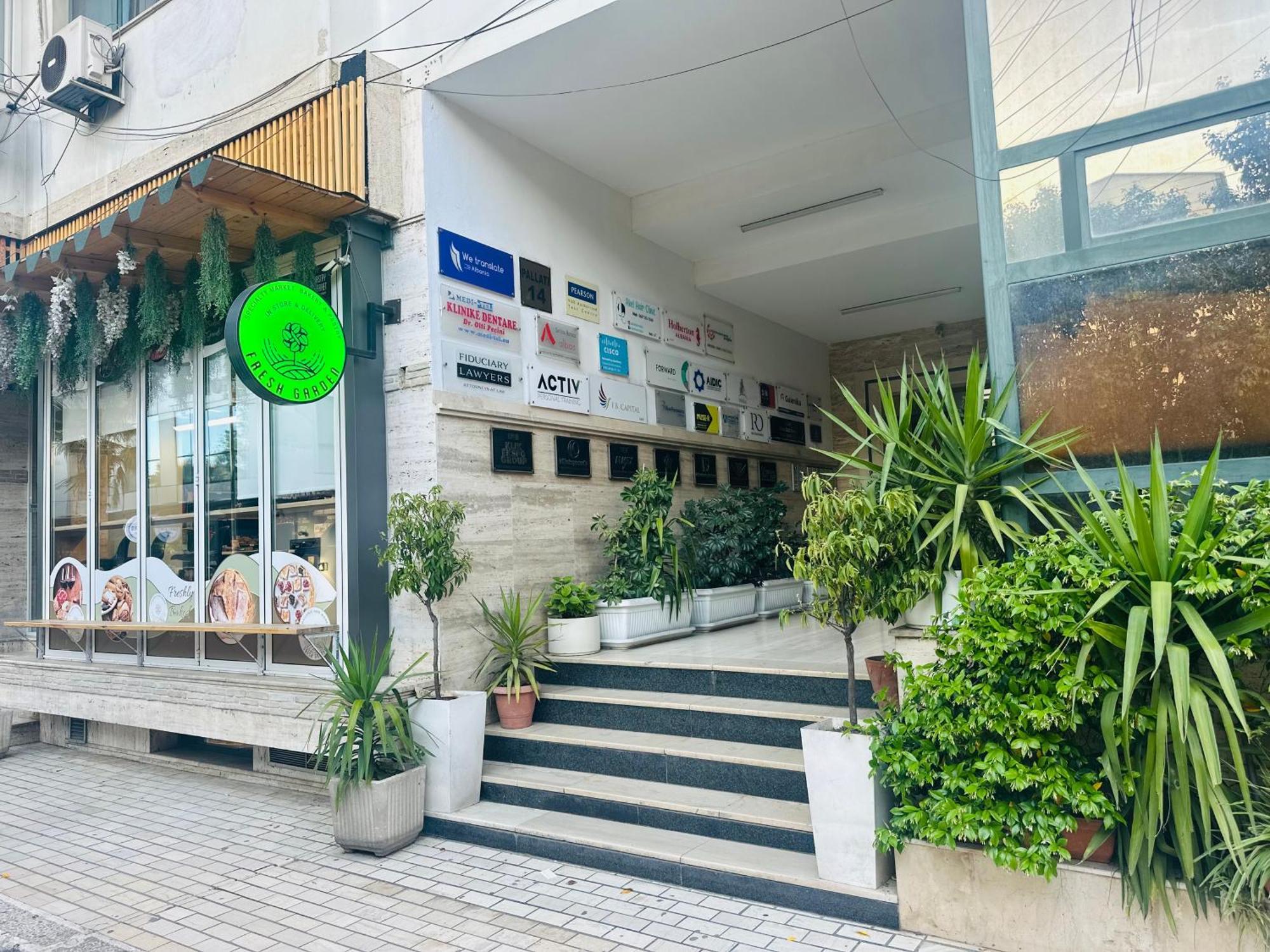 Amo Tower Tirana Center Apartment Ngoại thất bức ảnh