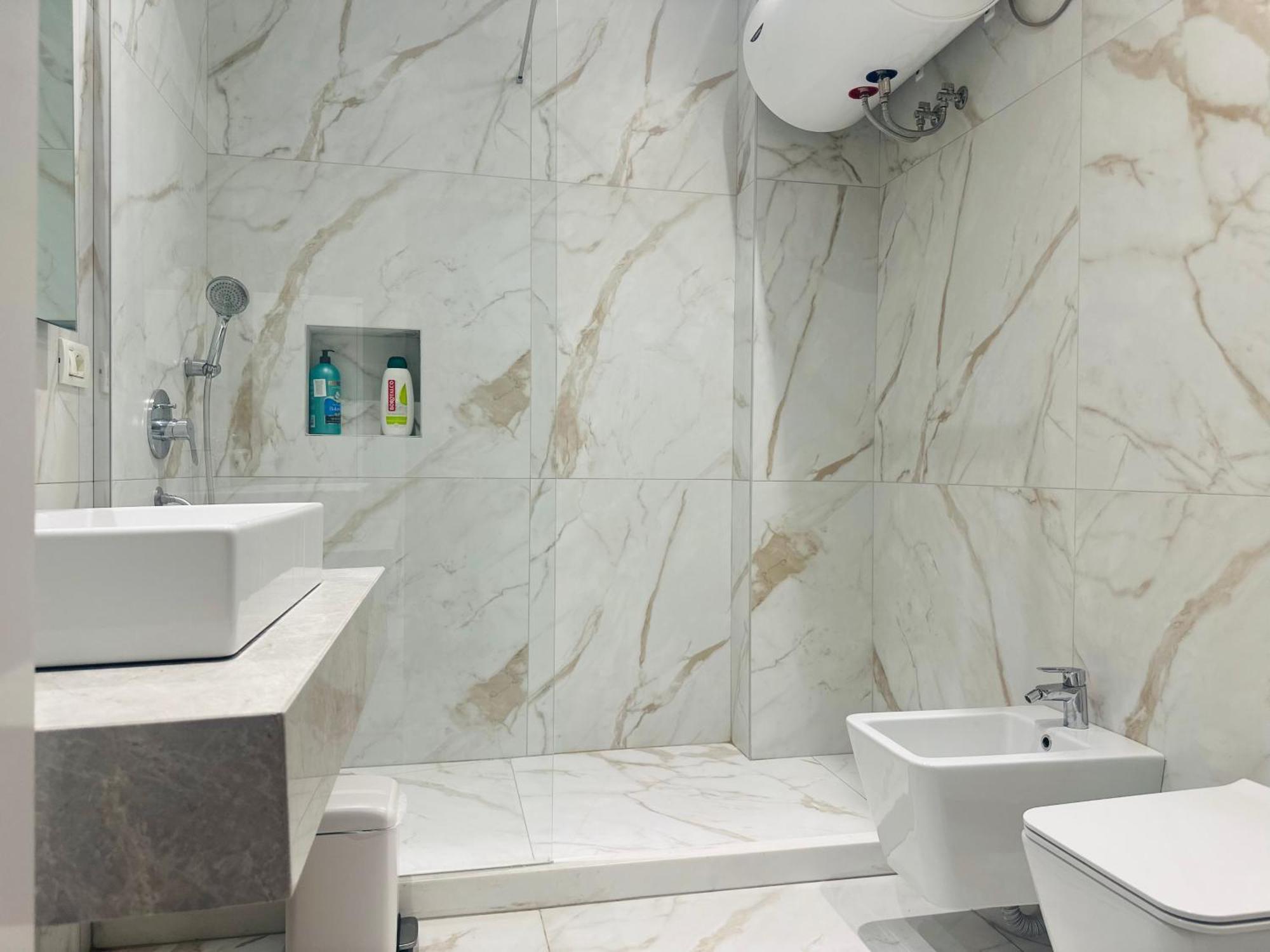 Amo Tower Tirana Center Apartment Ngoại thất bức ảnh