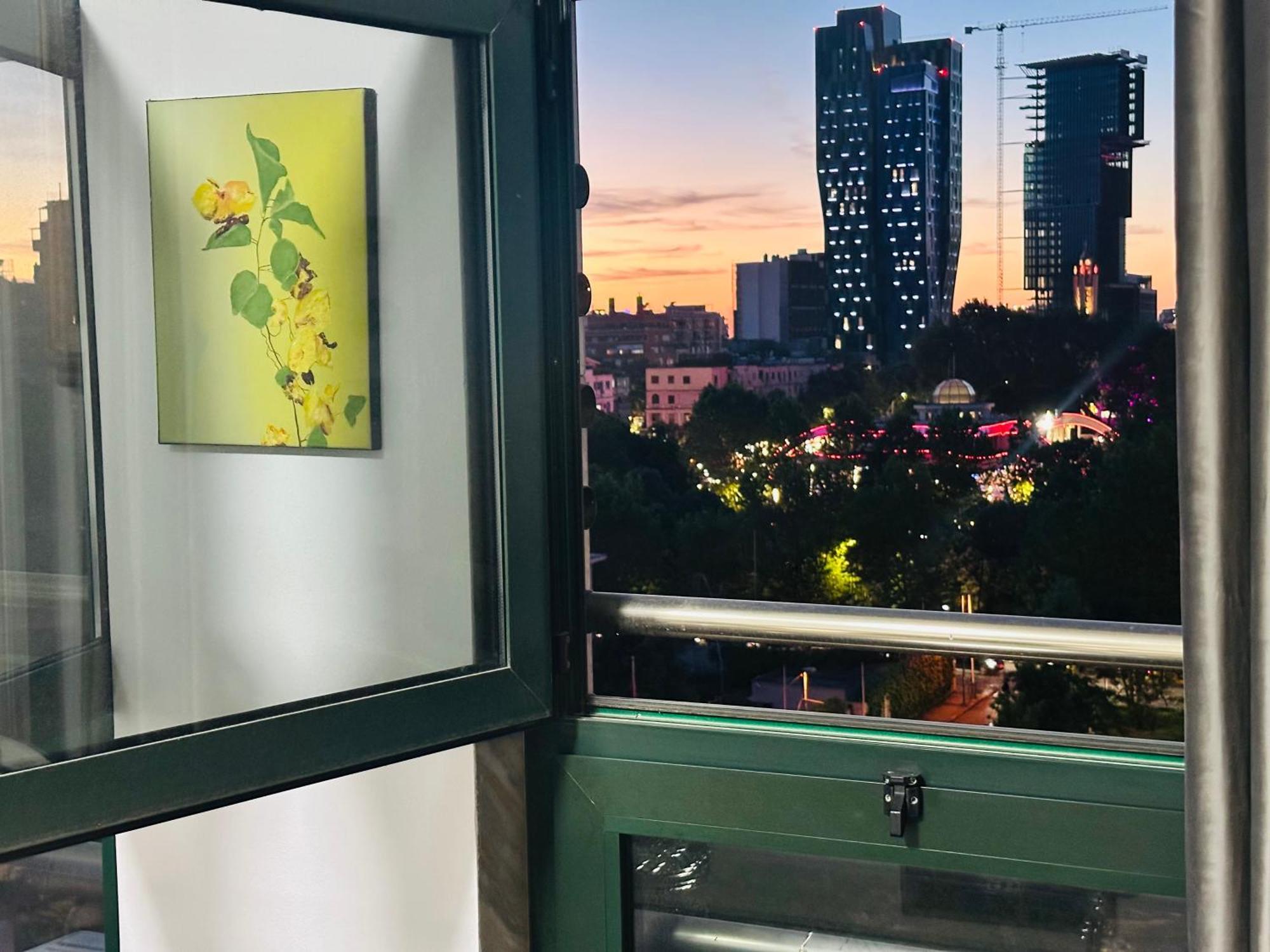 Amo Tower Tirana Center Apartment Ngoại thất bức ảnh
